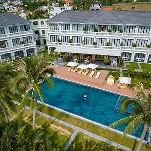 Moodhoian Riverside & Hotel
